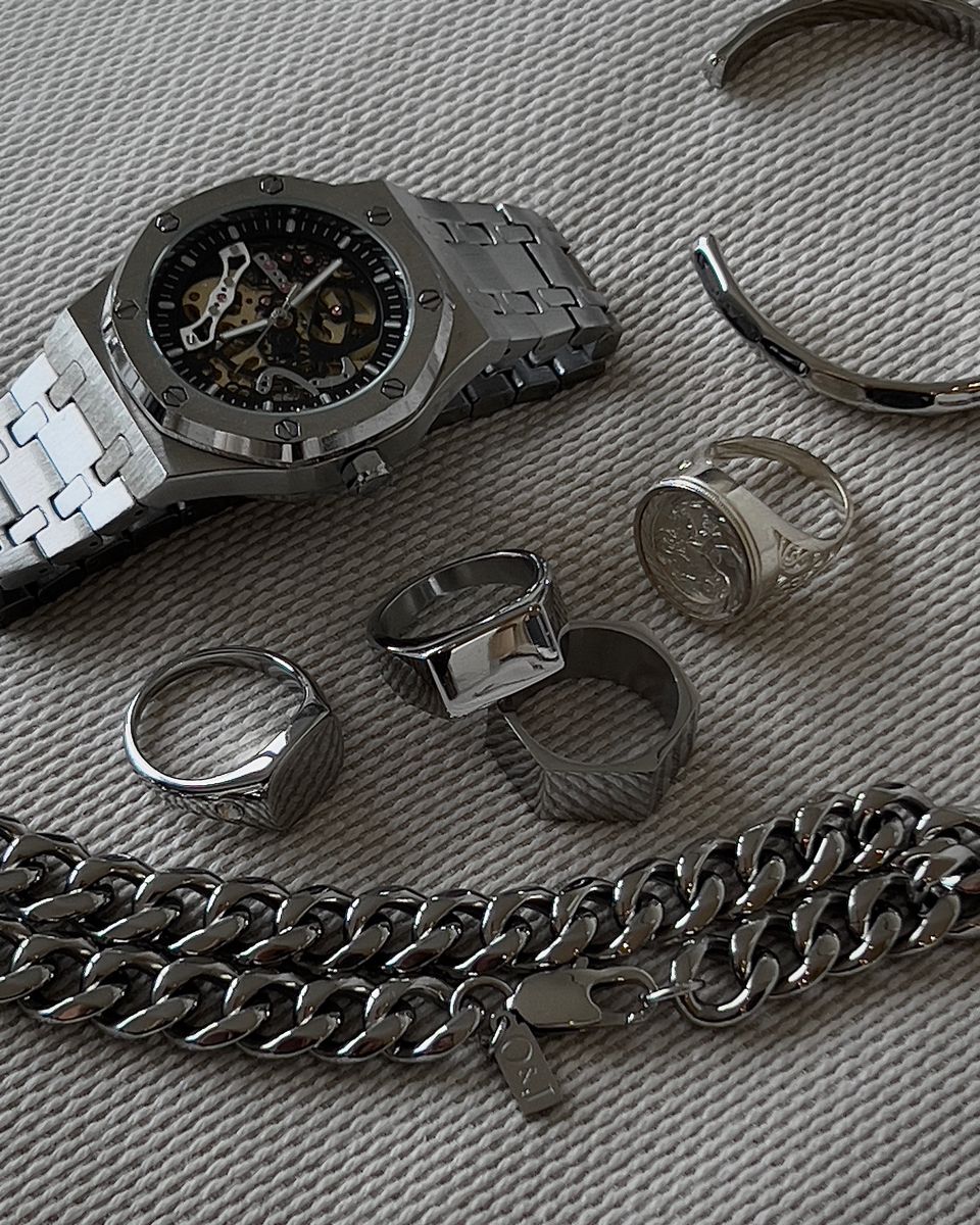 Men's fashion accessories